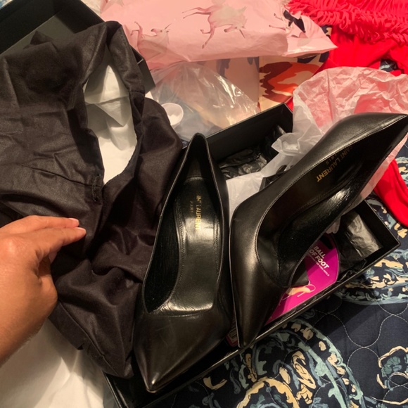 Saint Laurent Opyum Point-Toe Patent Leather Pum - Picture 5 of 5